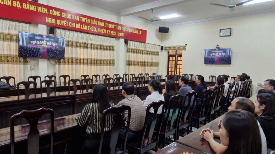 Người dân Yên Bái, Kon Tum tiễn biệt Tổng Bí thư Nguyễn Phú Trọng